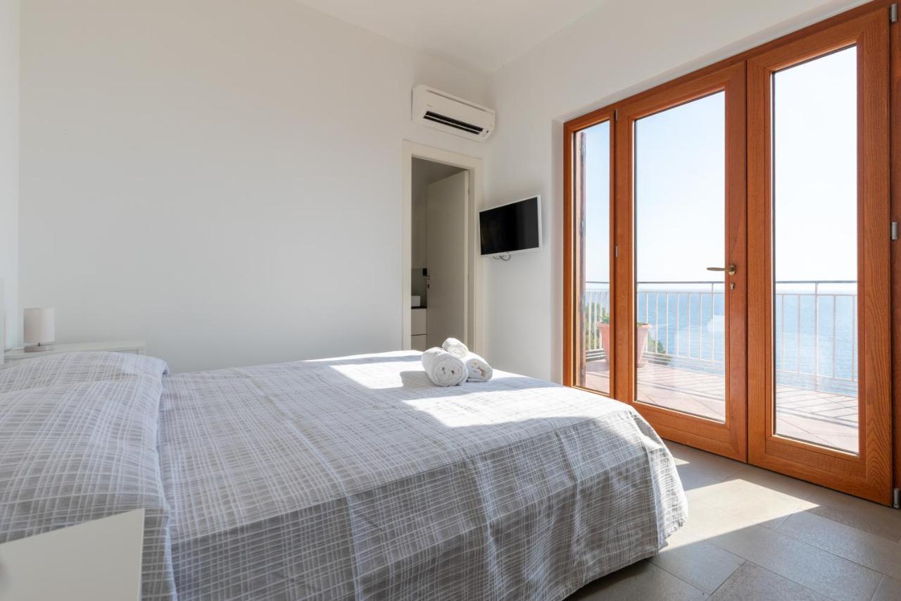 Appartamento In Villa Con Accesso Al Mare, Vista Mozzafiato Palermo Exterior photo