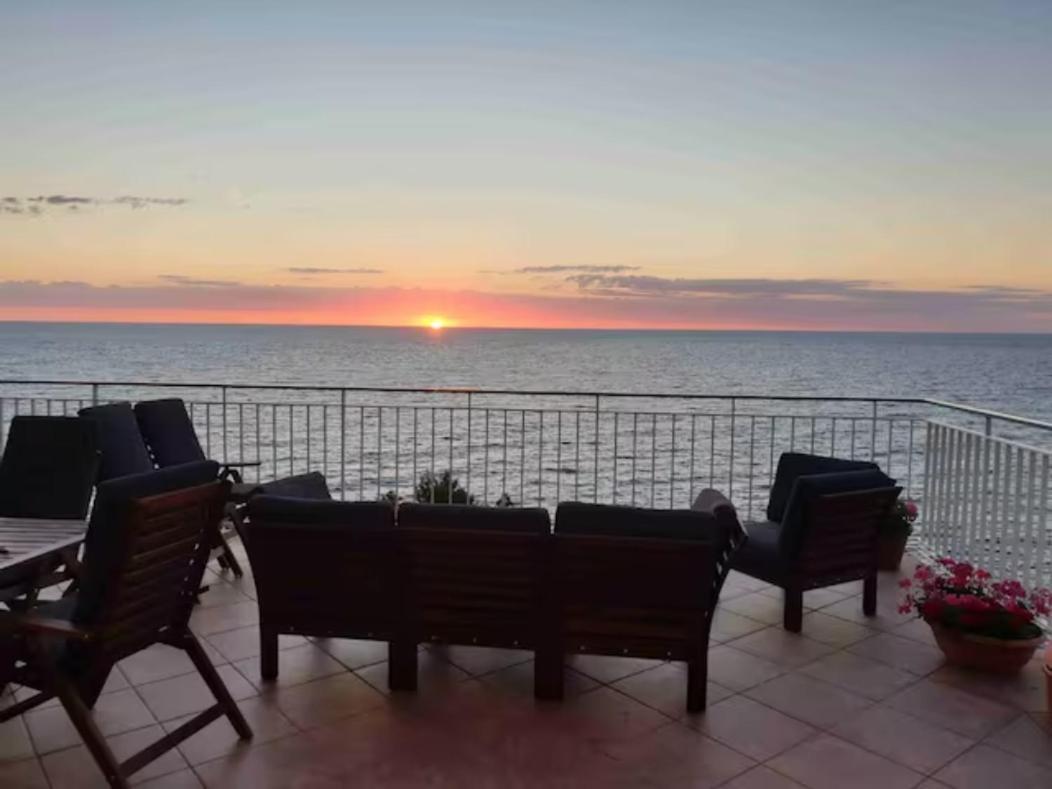 Appartamento In Villa Con Accesso Al Mare, Vista Mozzafiato Palermo Exterior photo